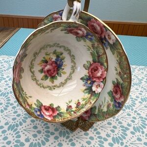 PARAGON Floral Dinnerware Set with Gold Trim